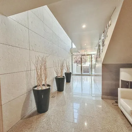 Decanelas Apartment *